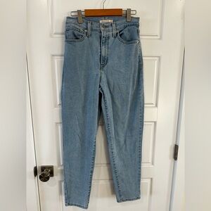 Women’s Levi Jeans